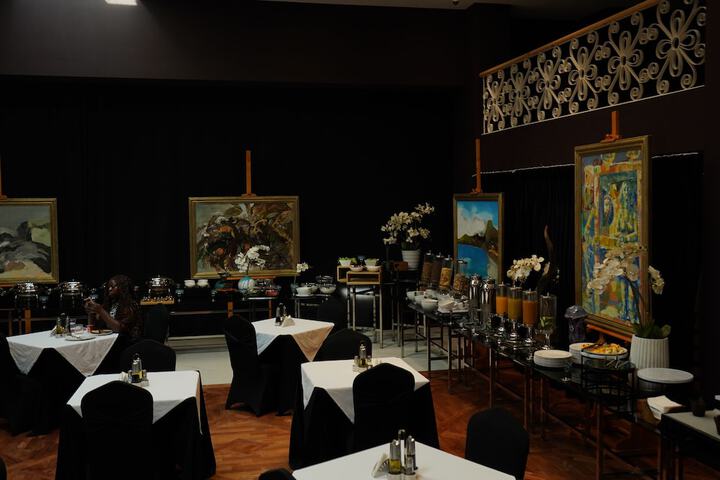 Breakfast/Coffee Service 109 of 163