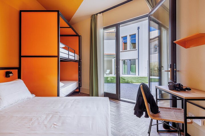 Room 3 of 39