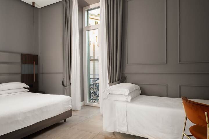 Room 6 of 55