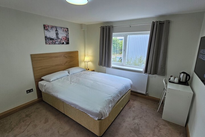 Room 8 of 38