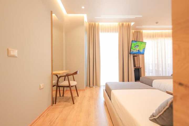 Room 40 of 96
