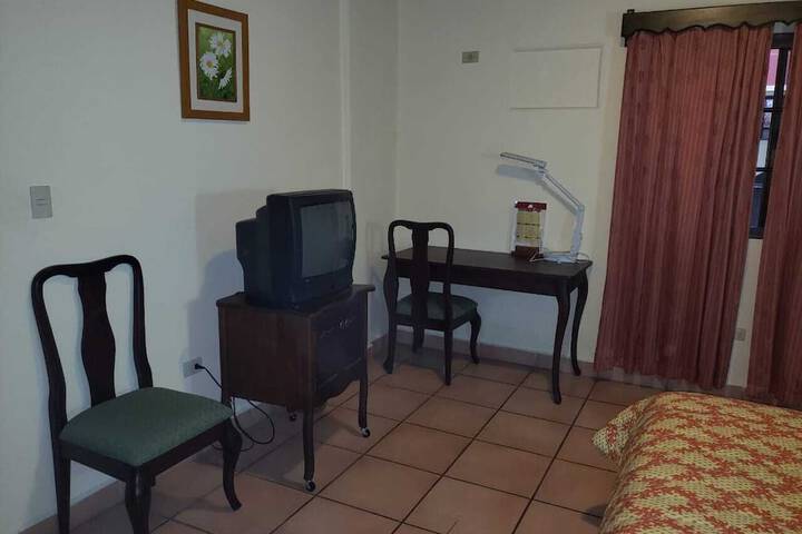Room 6 of 40