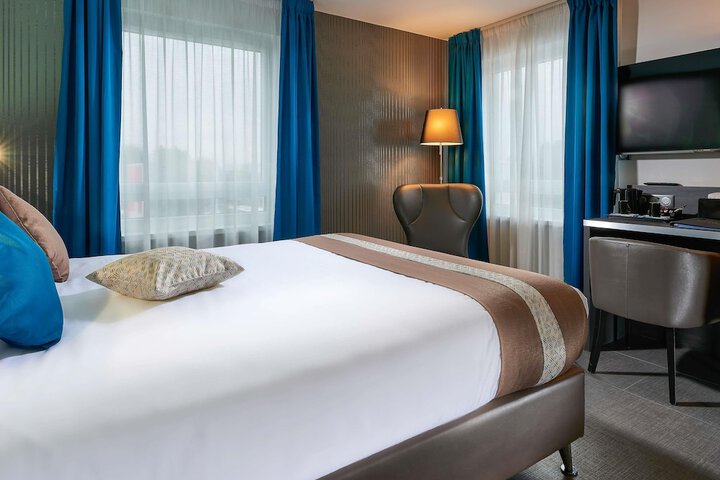 Room 20 of 93