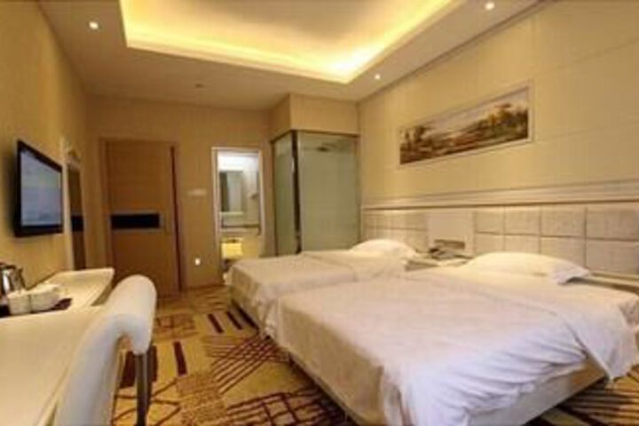 Room 29 of 83