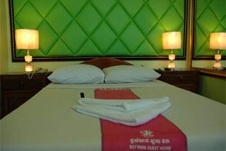 Room 16 of 29
