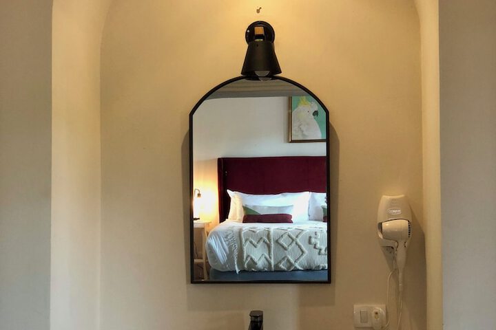 Room 40 of 74