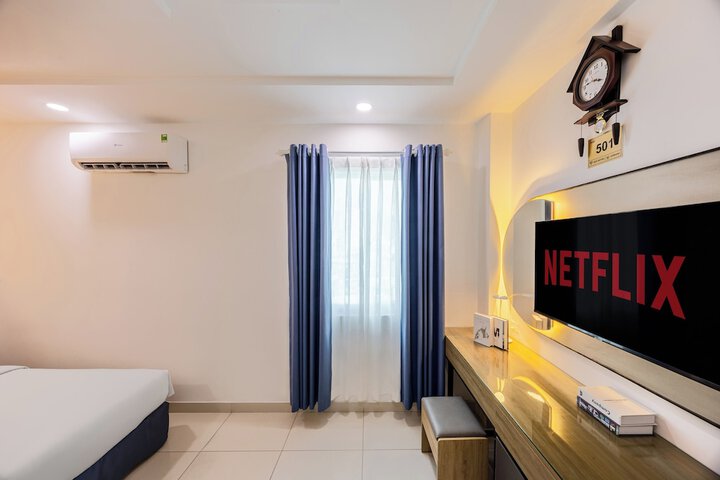 Room 11 of 21