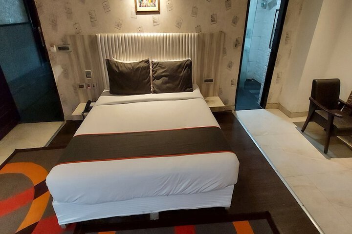 Room 40 of 74