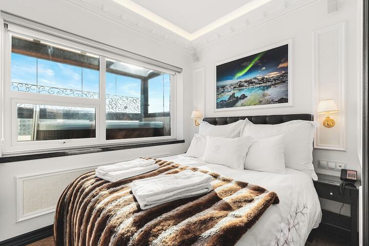 Room 27 of 113