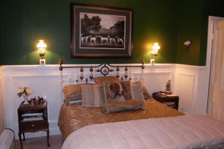 Room 4 of 13