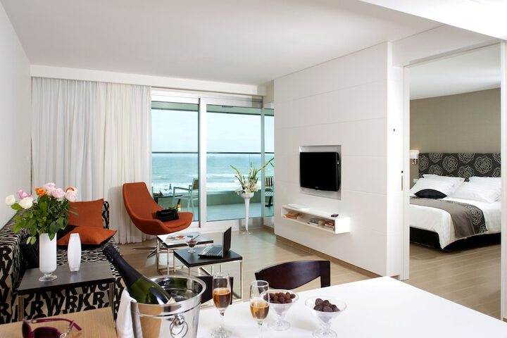 Room 20 of 73