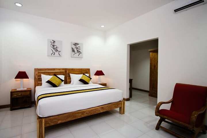 Room 5 of 14