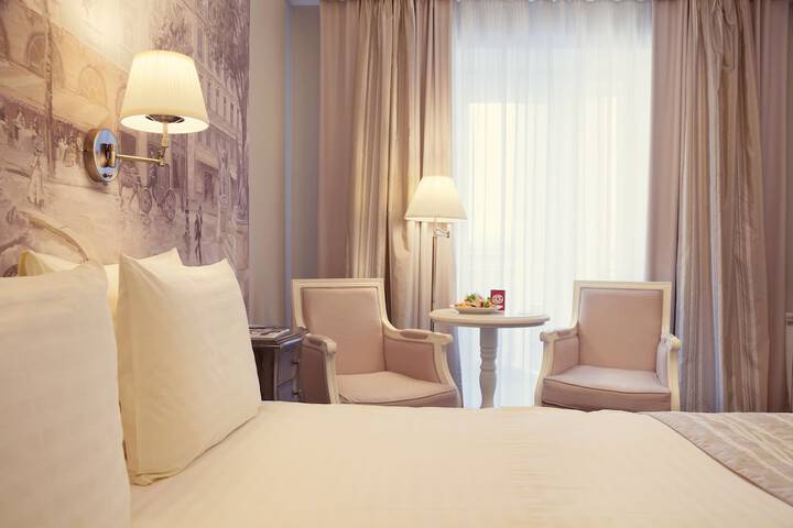 Room 14 of 78