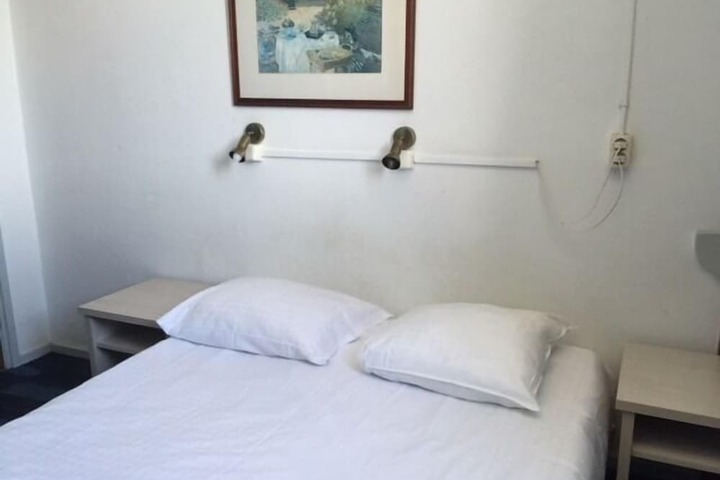 Room 19 of 55
