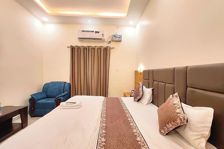 Room 16 of 26