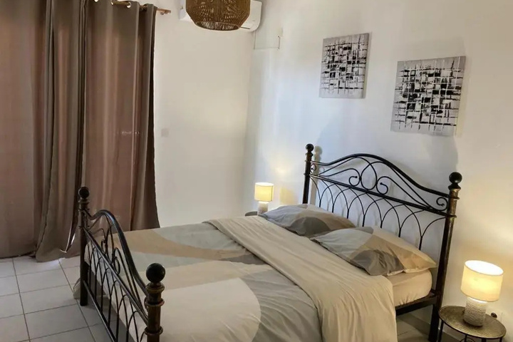 Room 3 of 12