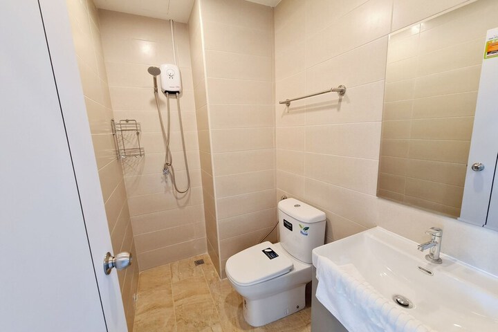 Room 14 of 21