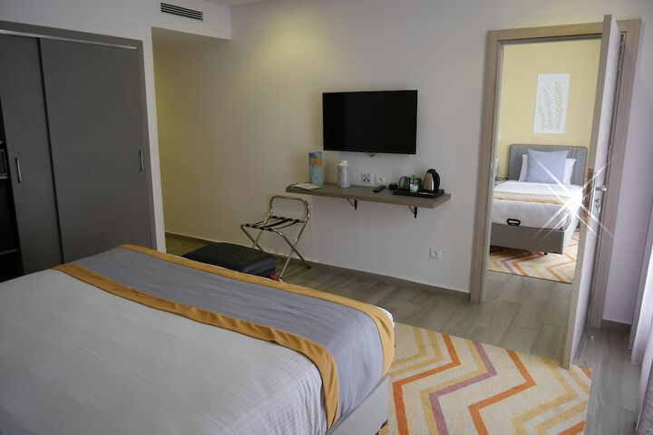 Room 31 of 53