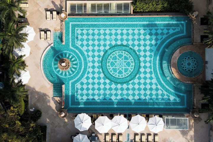 Pool 61 of 133
