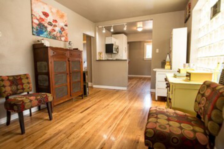 Room 12 of 16