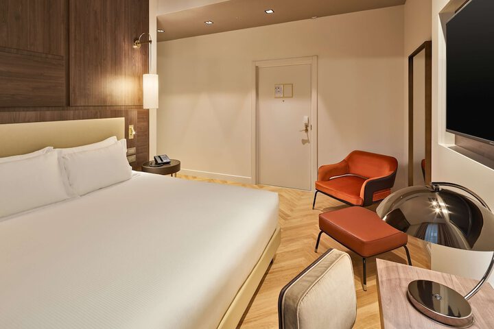 Room 55 of 163