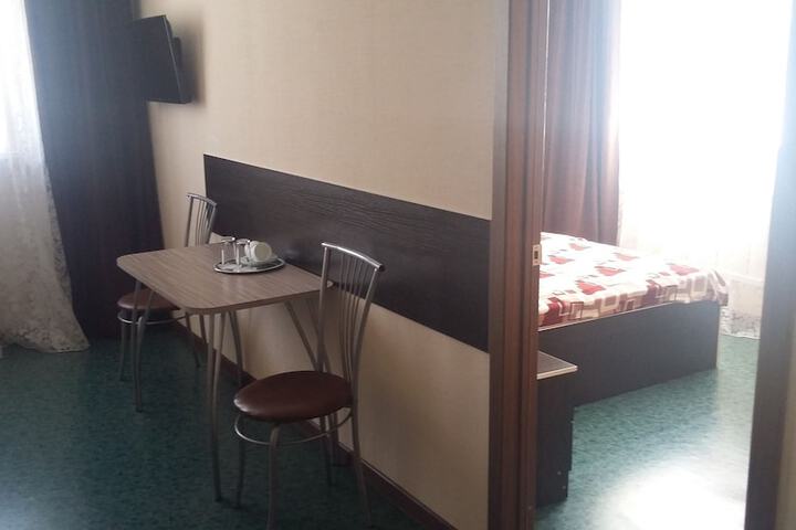 Room 16 of 18