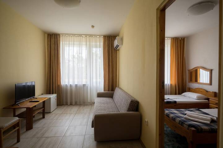 Room 21 of 47