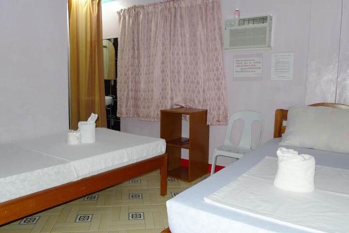 Room 2 of 20