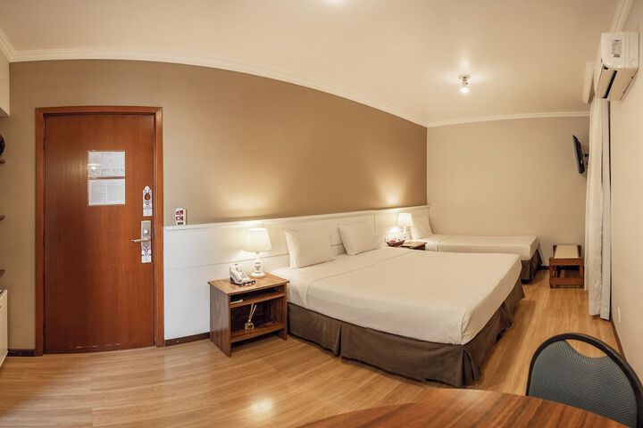 Room 37 of 135