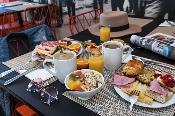 Breakfast area