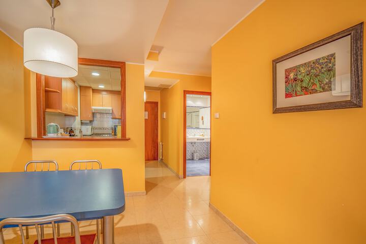 Room 7 of 99