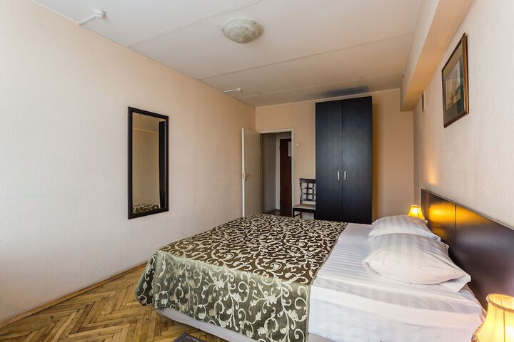 Room 57 of 95