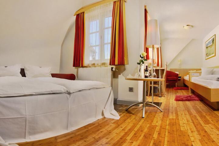 Room 8 of 52