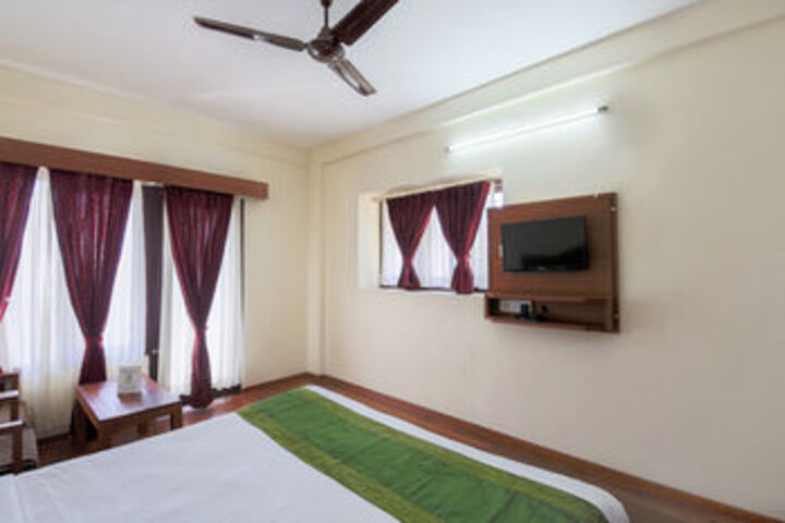 Room 17 of 35