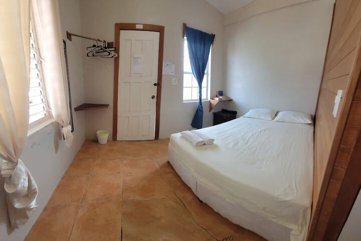 Room 4 of 30