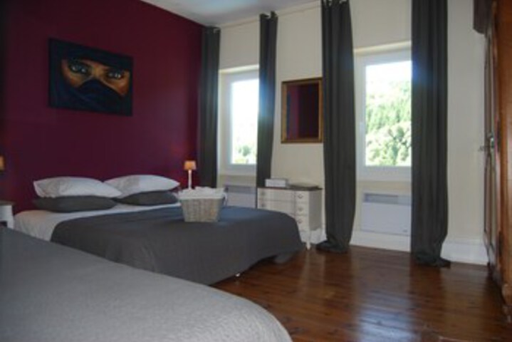 Room 15 of 40