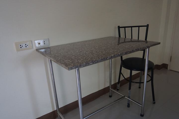 Room 15 of 16