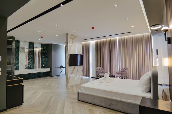 Room 46 of 148