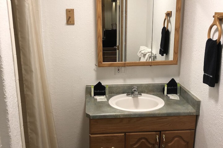Room 70 of 92