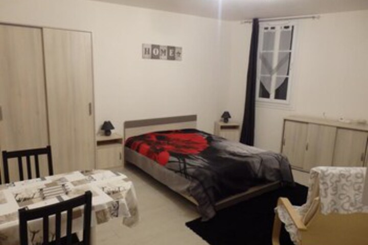 Room 11 of 17