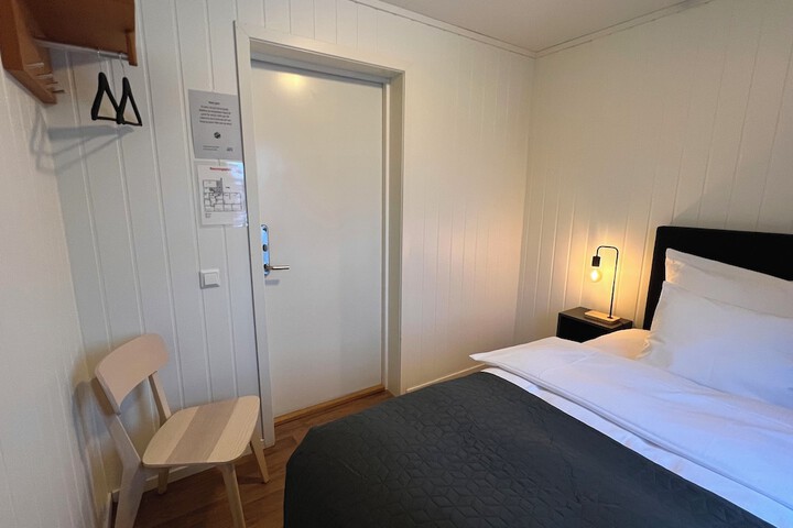 Room 2 of 24