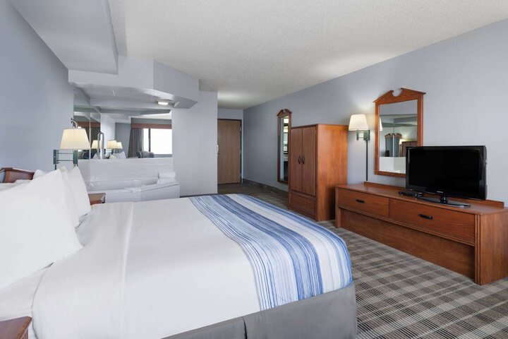 1 King Bed (21 of 34)