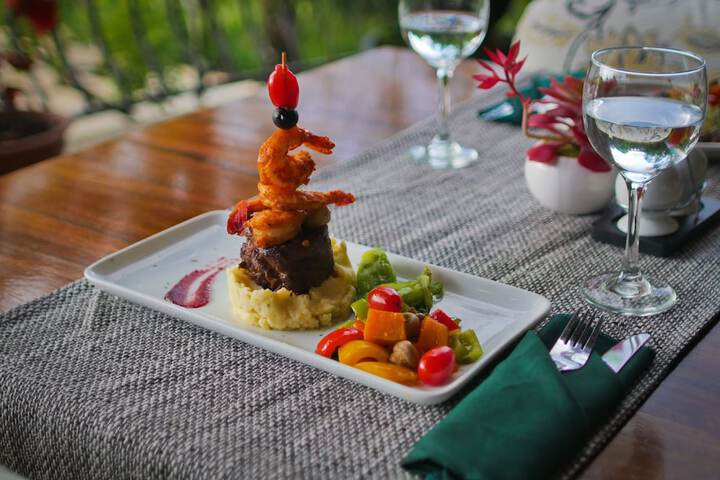 Dining 61 of 70