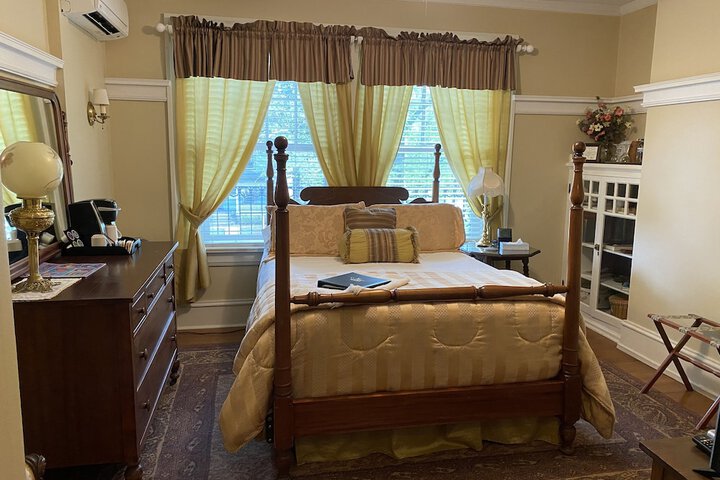 Room 13 of 92