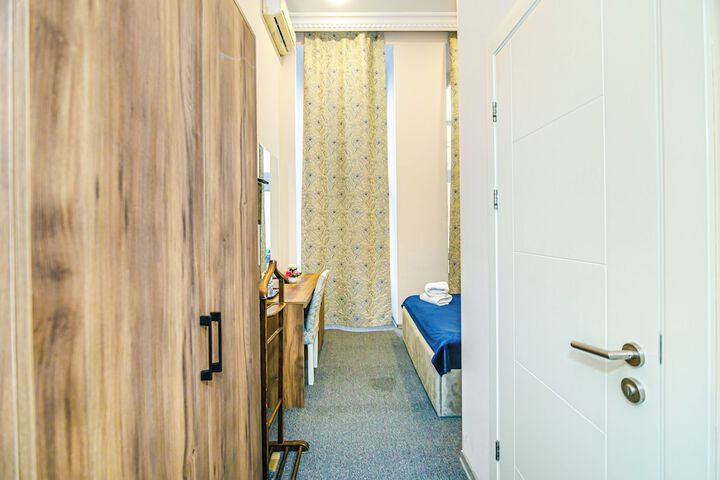 Room 14 of 79