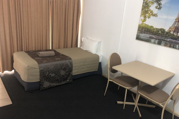 Room 4 of 53