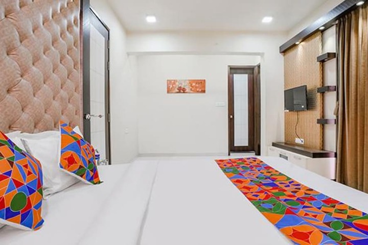 Room 30 of 42