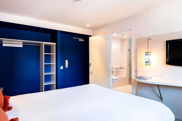 Room 18 of 79