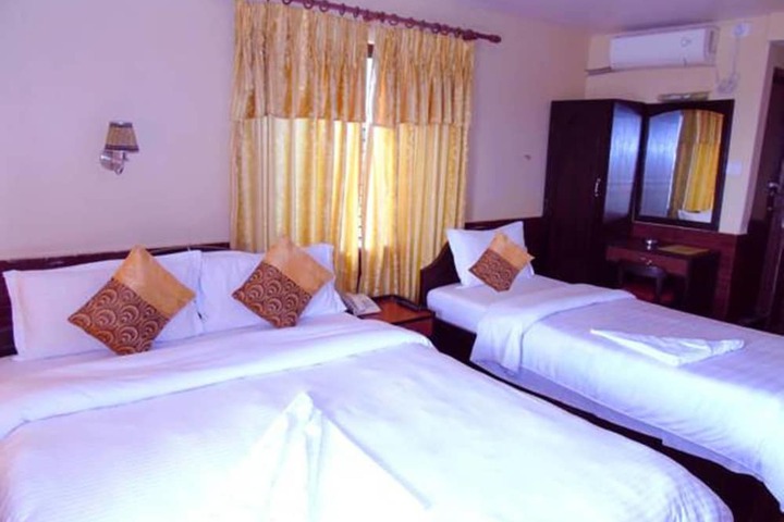 Room 3 of 53
