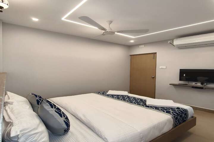 Room 18 of 49